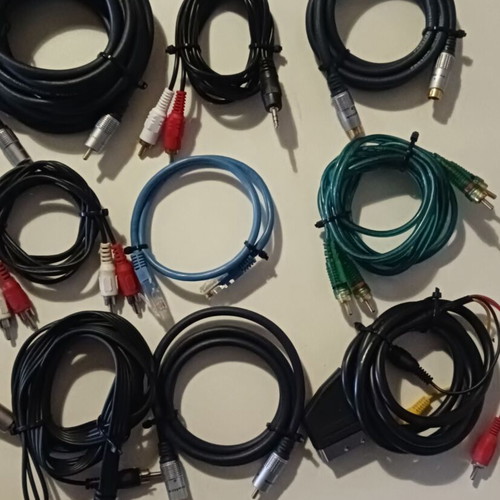Connection cables used, pack of 16 for audio, video, power