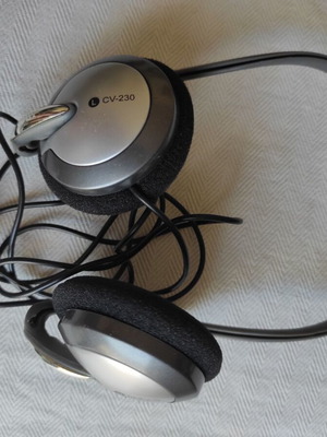 Computer headphones like new, wired