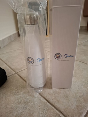 Manchester City x Midea thermos new, white