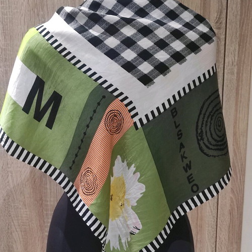 Esprit vintage scarf like new, colorful green, silk