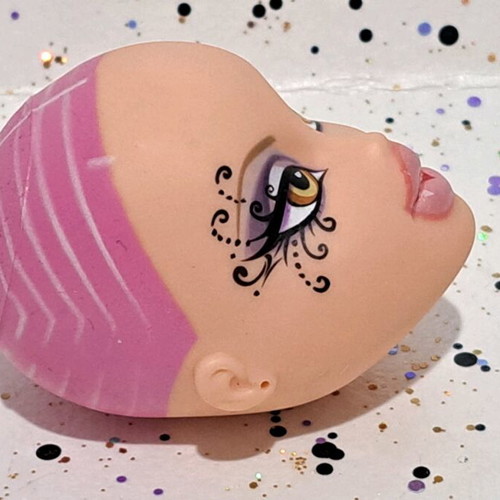 Bratz head without holes new