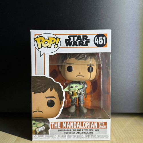 Funko Pop Star Wars The Mandalorian with Grogu 461 mint