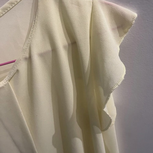 Two yellow blouses like new, size M
