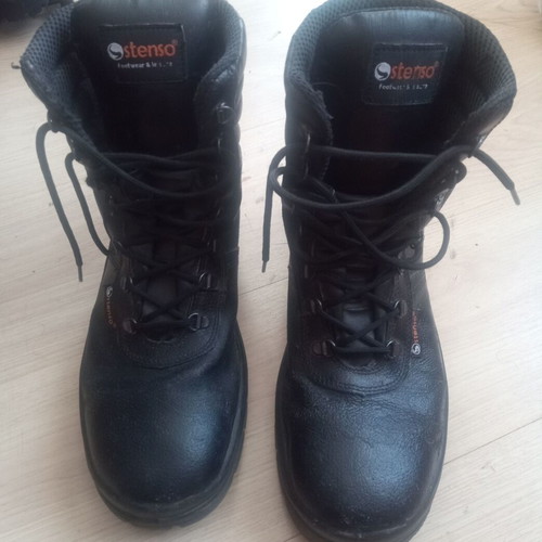 Stenso men's work boots size 46 used, black waterproof leather