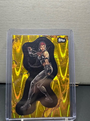 Topps Marvel Comic Book Heroes 2025 Elektra Gold Raywave Refractor σαν καινούργιο