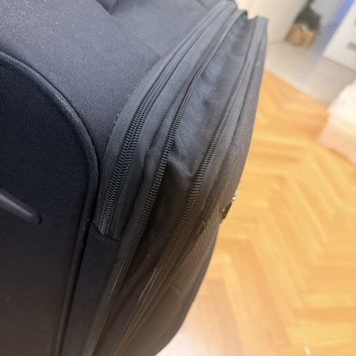 American Tourister fabric suitcase used, black, 4 wheels, expandable