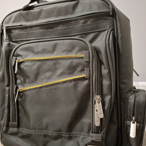 Macally Backpack like new