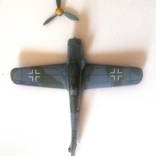 Focke Wulf Fw 190D-9 airplane used collectible model with missing parts