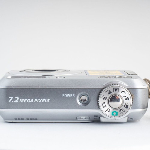 Sony Cyber-shot DSC-S650 digital camera, 7.2MP, 3x optical zoom