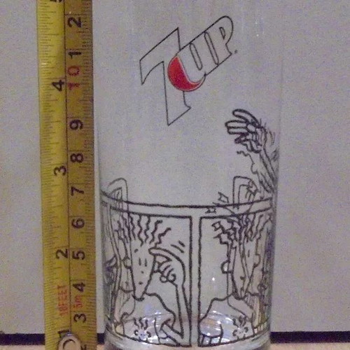 7 UP Fido Dido two old promotional glasses used