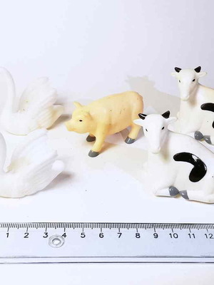 Plastic animal figure toys used, pack