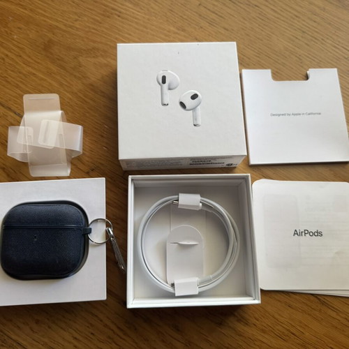 Apple AirPods 3rd Generation with MagSafe Charging Case used