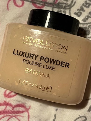 Revolution Beauty Luxury Banana Powder μεταχειρισμένο 42gr