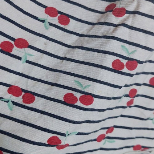 H&M girls' set like new, white and red blouse with shorts