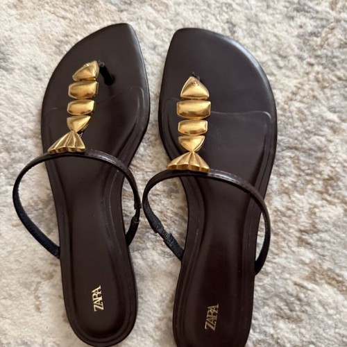 Zara flat sandals brown and gold, like new
