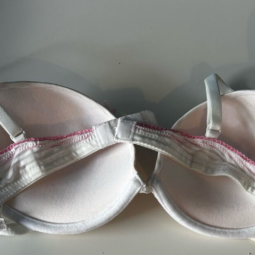 Yamamay bra size 75B like new, white and pink