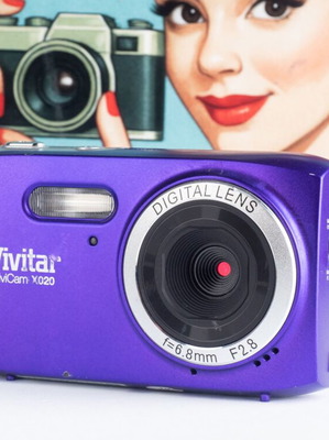 Vivitar ViviCam X020 purple digital camera used