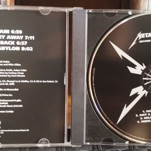Metallica Death Magnetic CD used signed with Beyond Magnetic CD
