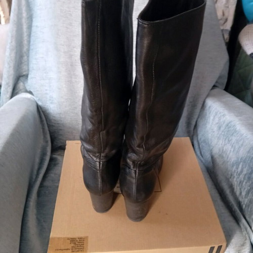 Vic Matie' leather knee-high boots like new, black size 37