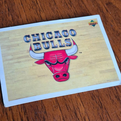 Upper Deck 1991-92 Chicago Bulls collectible card used