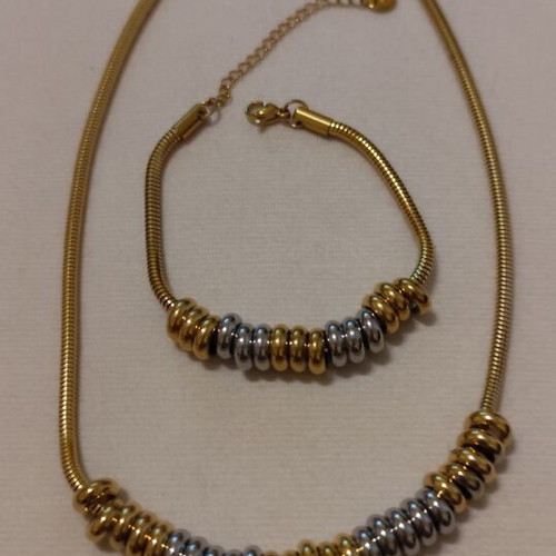 Two-tone necklace and bracelet set made of stainless steel, new