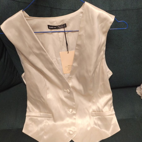 Shein beige vest new with tag, size S