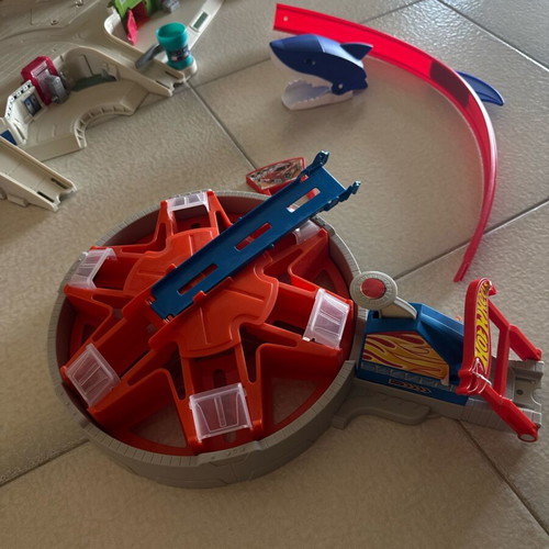 Hot Wheels Mega Garage playset used with Fast Blast Car Park and truck