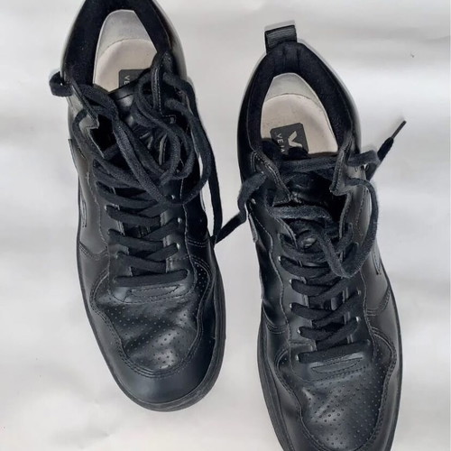 Veja men's leather boots like new, size 46, black