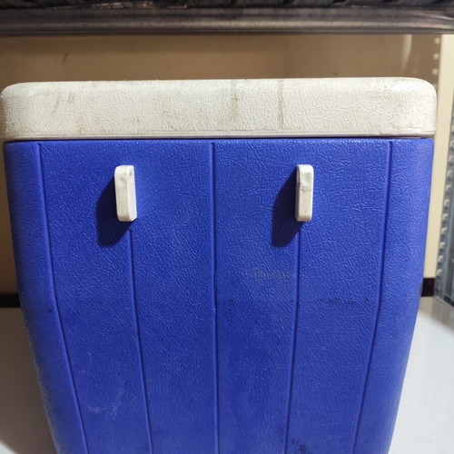 Coleman Portable Ice Cooler 70 Liters used with Tap