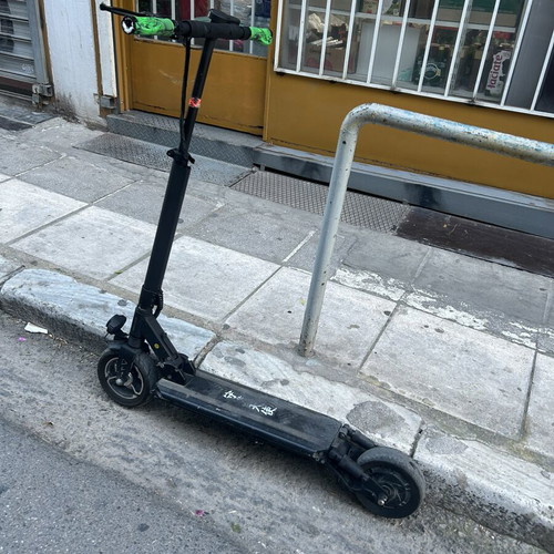 Scooter like new in excellent condition