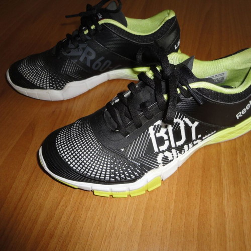 Reebok women's sneakers like new, size 37-37.5, black