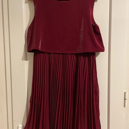 Deal pleated occasion dress XXL like new