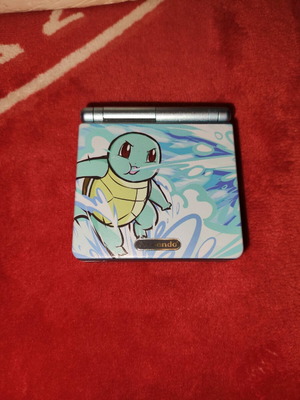 Game Boy Advance SP custom με Pokemon σαν καινούργιο