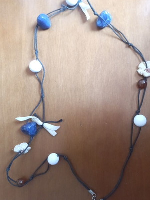 Necklace with blue and white beads used
