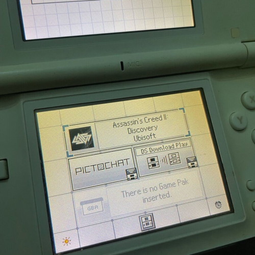 Assassins Creed 2 DS like new, fully functional
