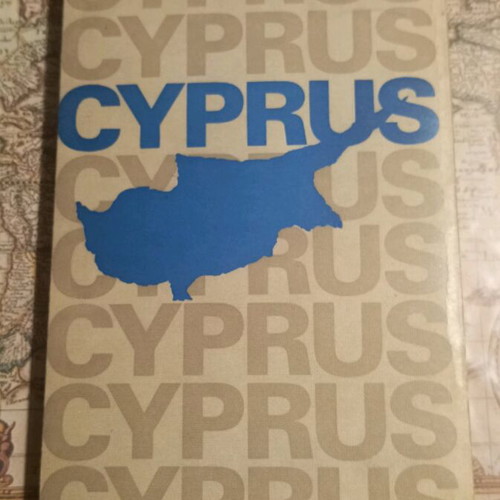 Cyprus The Vulnerable Republic βιβλίο μεταχειρισμένο, Αγγλικά