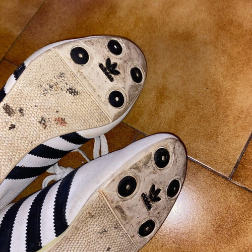 Adidas athletic shoes used, size 39, black and white