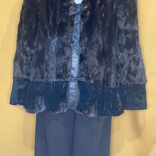 Mink fur coat like new, black, size L