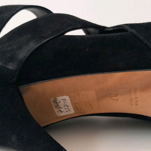 Alessandro B black suede pumps size 37 like new, handmade