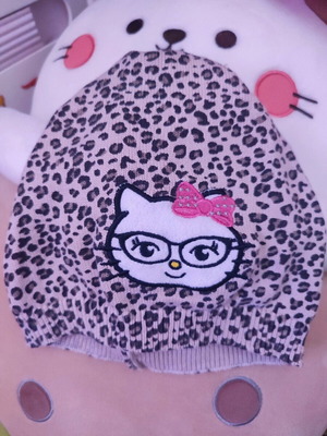 Children's hat like new for 3-4 years, beige brown