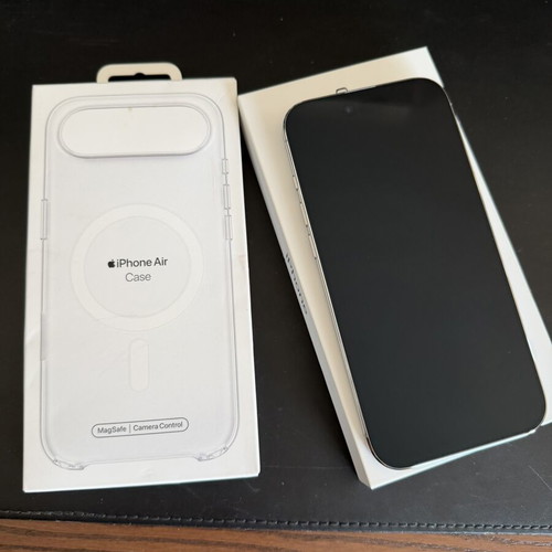 Apple iPhone Air 256GB Cloud White