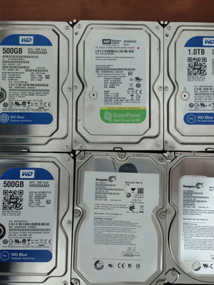 Hard disks 3.5'' used in various capacities