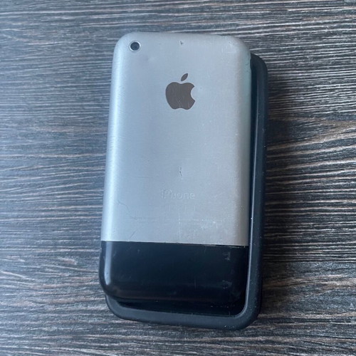 iPhone 2G 1st generation used, Greek network unlocked