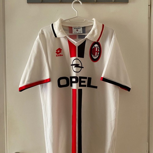 Ac Milan 1997 jersey like new, size L
