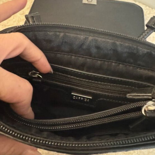 Caprisa crossbody bag like new, black