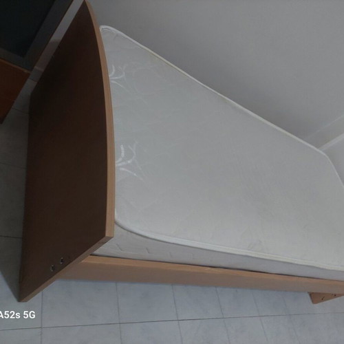 Neoset wooden bed with 90x200cm mattress used