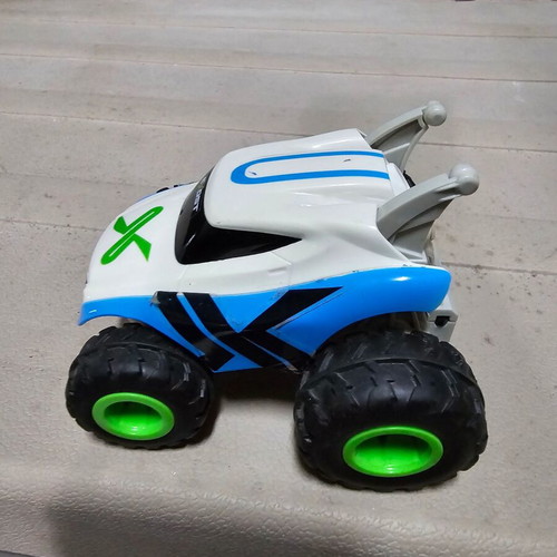 Silverlit toy car used