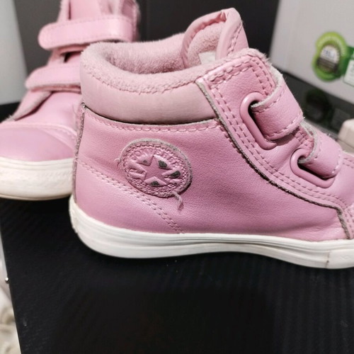 Converse pink boots used, size 26 girls