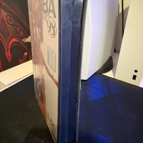 NBA Live 98 Sega Saturn used with box without manual
