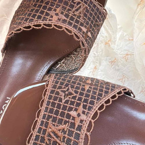 Louis Vuitton mules with low heel, new, brown, size 41